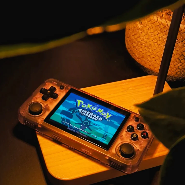 RetroMax – Handheld Gaming Console